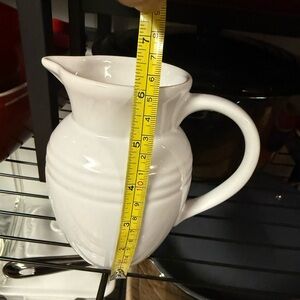 Le Creuset Whitr Ceramic Pitcher Jug